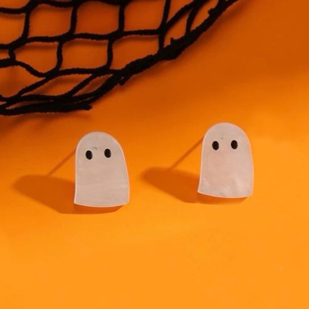 Ghost Halloween White Pearlescent Stud Earrings NEW